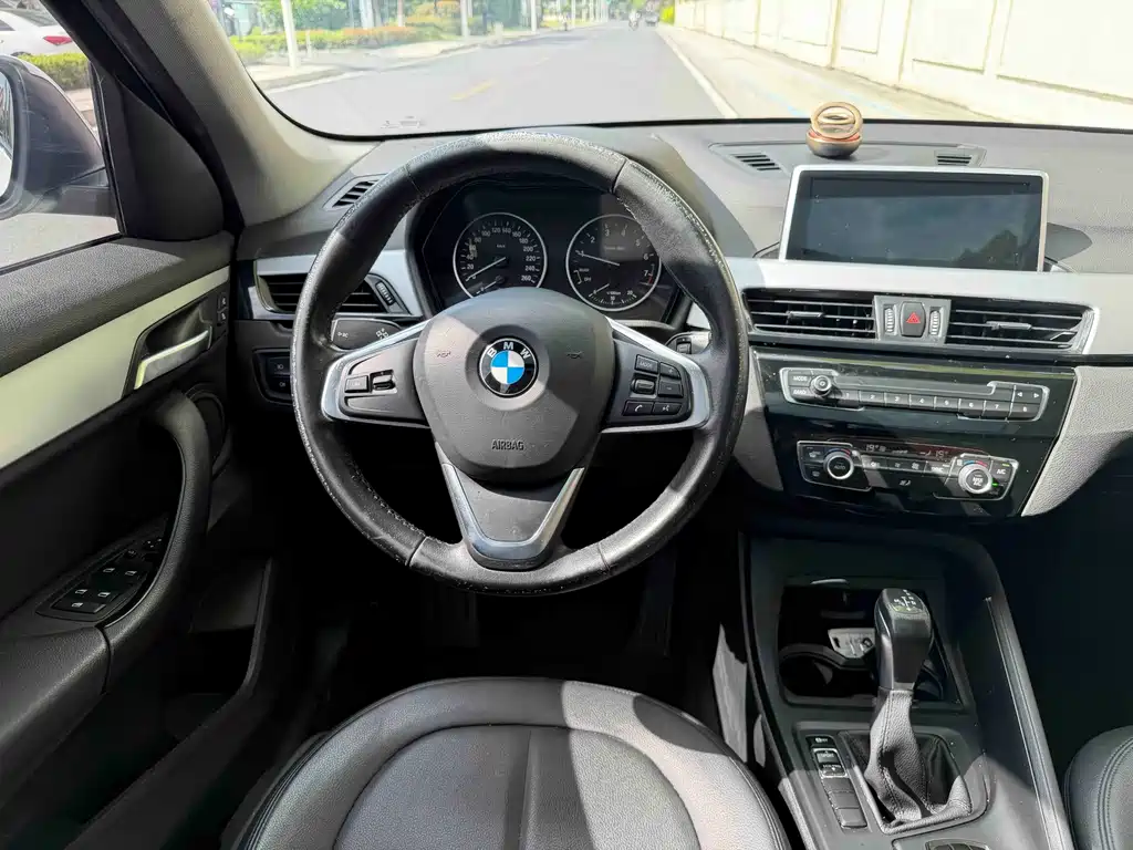 BMW X1 — миниатюра 9