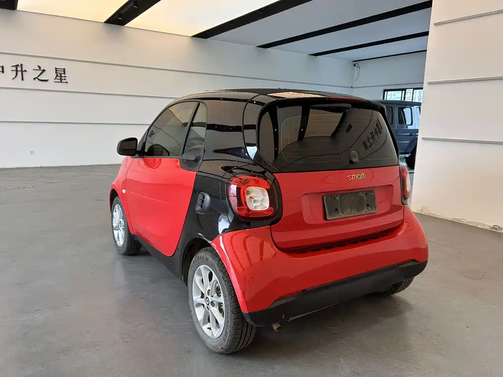 smart Smart Fortwo — миниатюра 7
