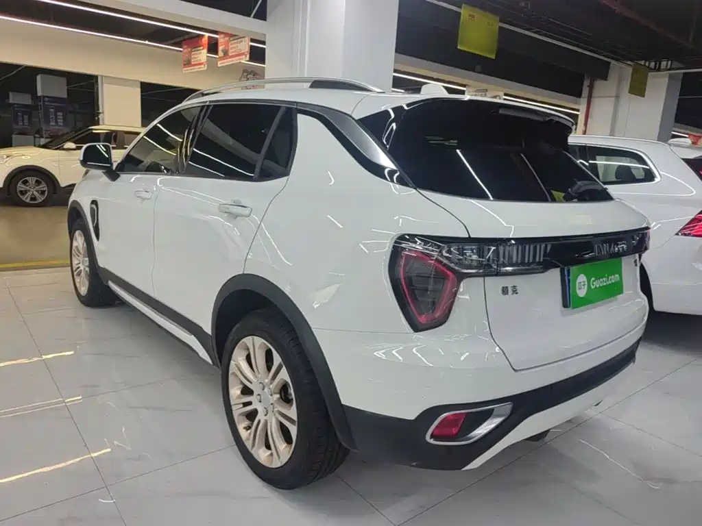 Lynk & Co 01 — миниатюра 5