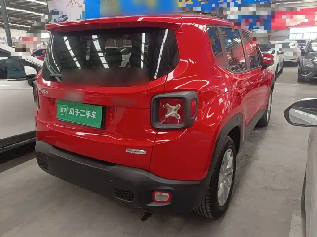 Jeep Renegade — миниатюра 7
