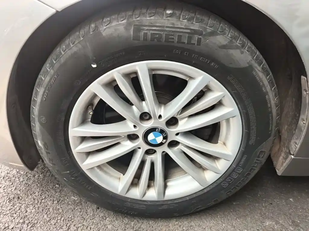 BMW 3 Series — миниатюра 23