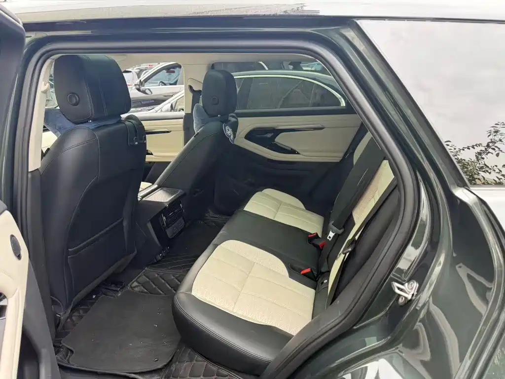 Land Rover Evoque — миниатюра 6