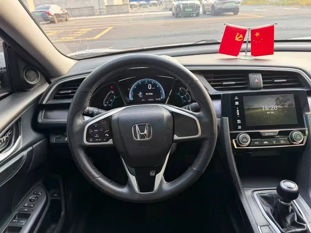 Honda Civic — миниатюра 9