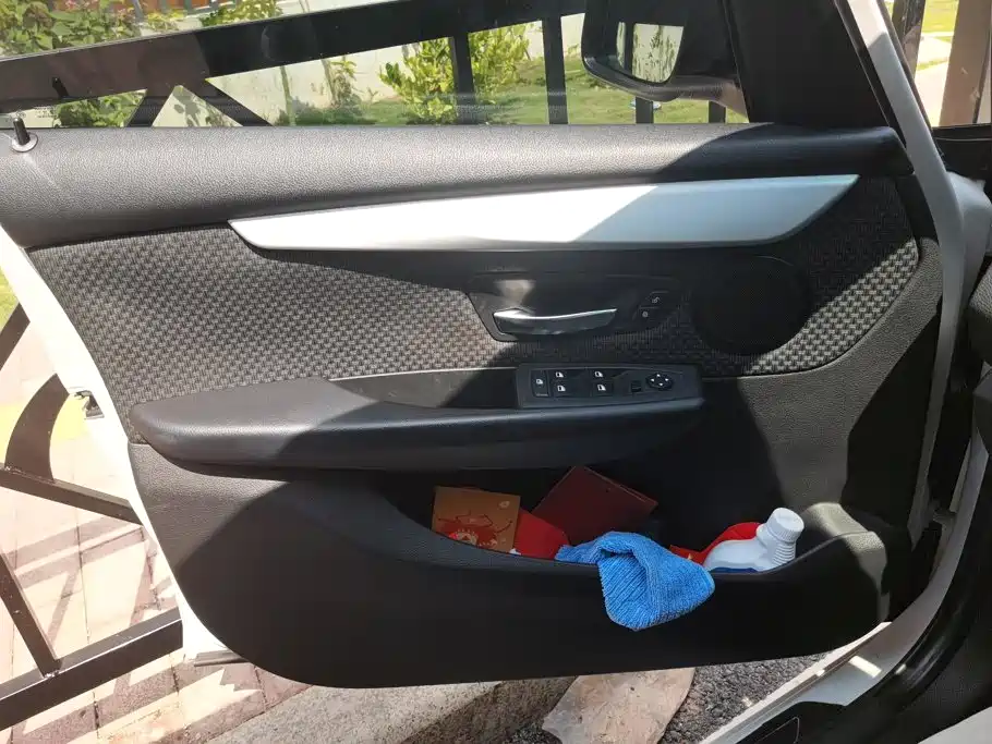 BMW 2 Series Active Tourer — миниатюра 7