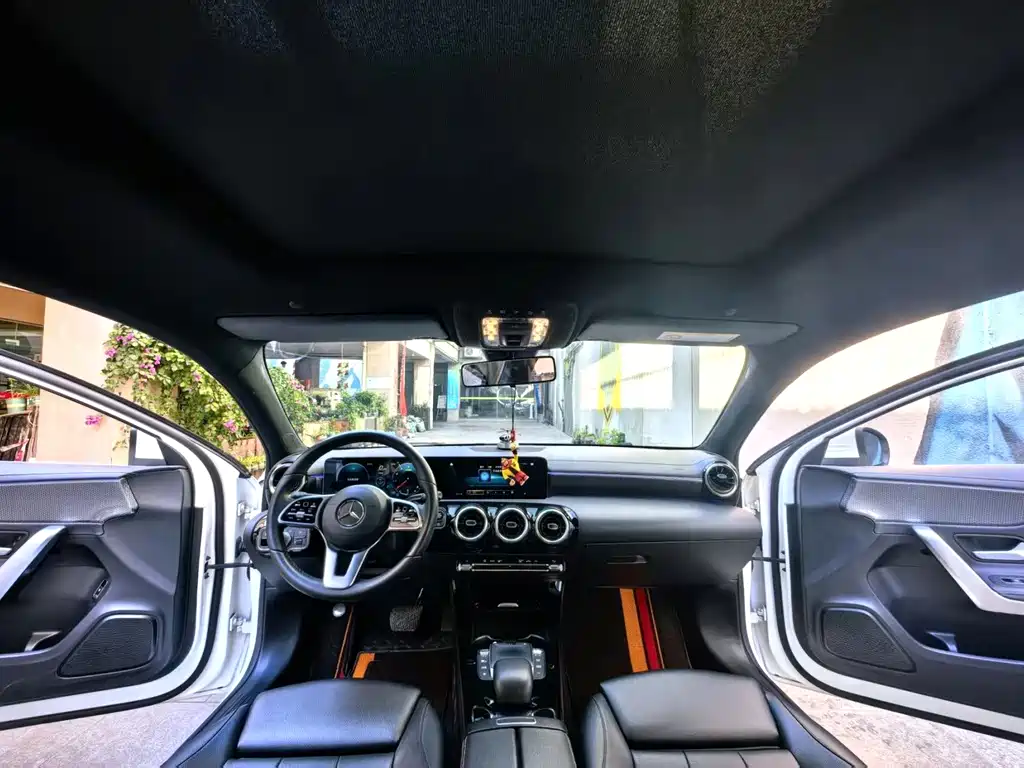 MERCEDES-BENZ A CLASS