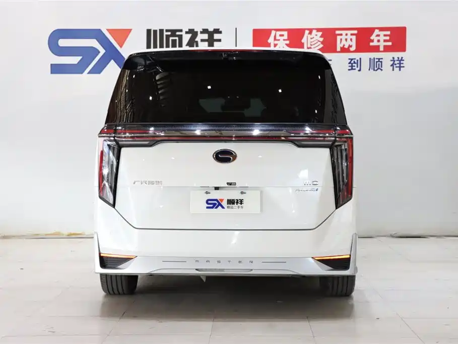 GAC M8