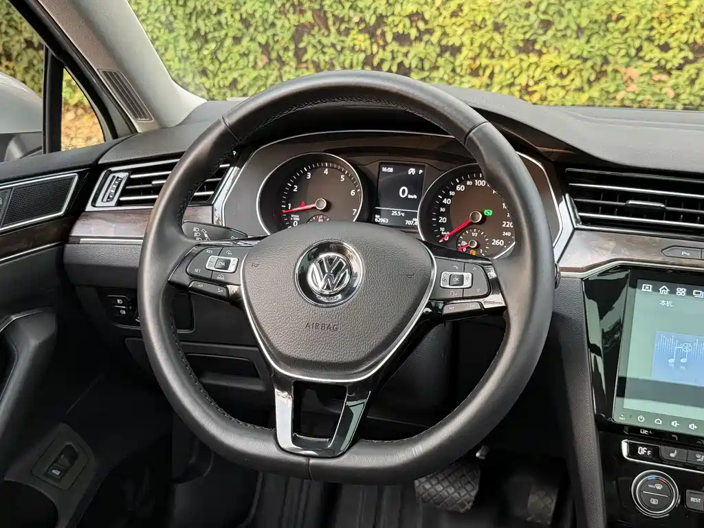Volkswagen Magotan — миниатюра 5