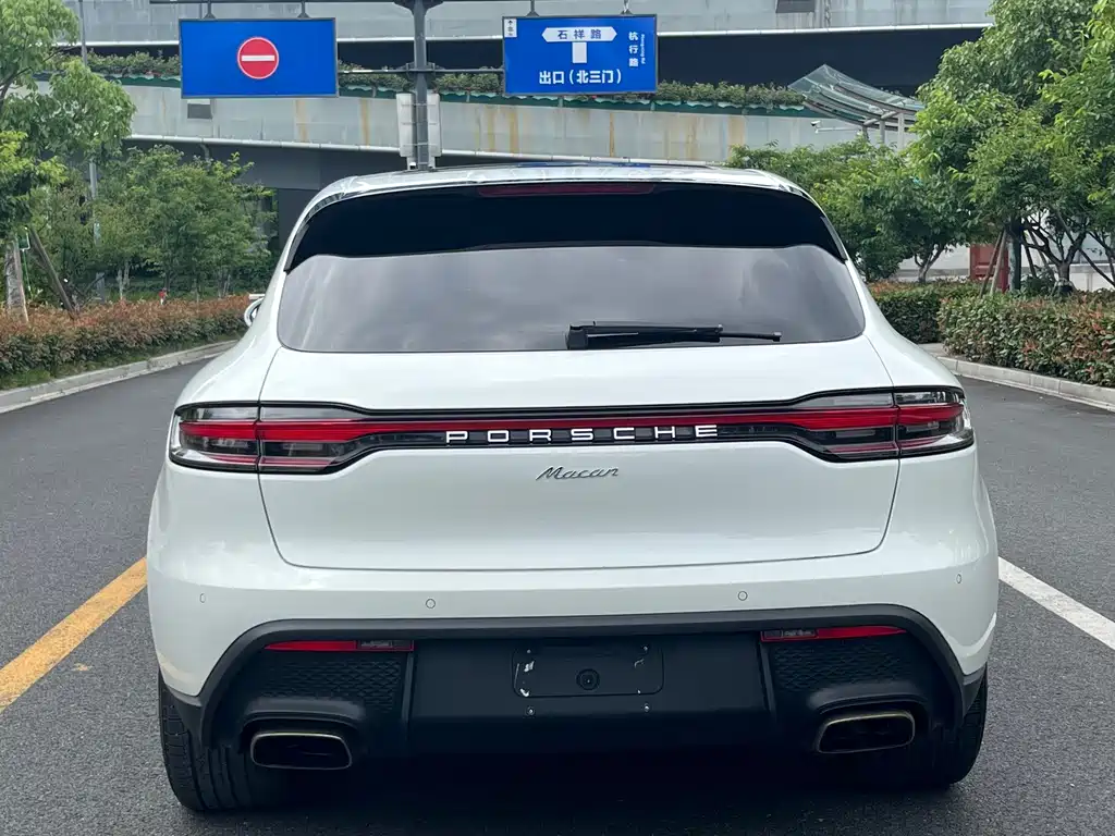 Porsche Macan — миниатюра 15