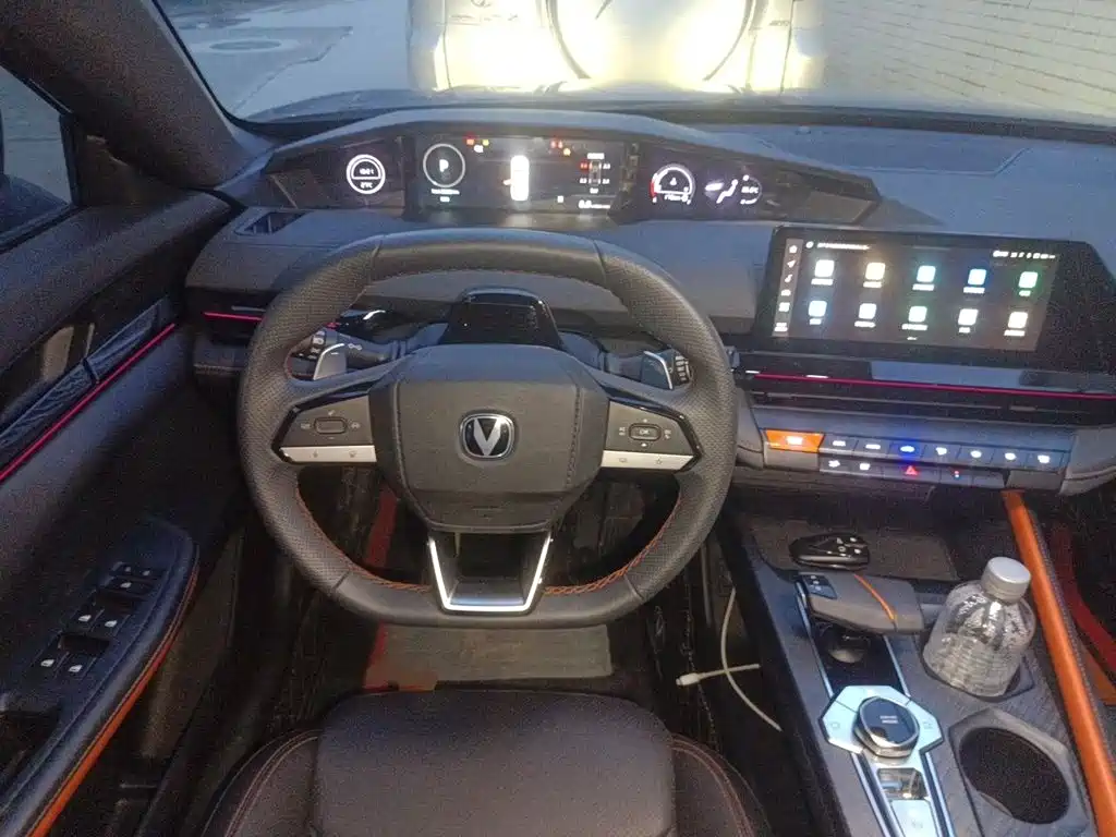 Changan UNI-V — миниатюра 3
