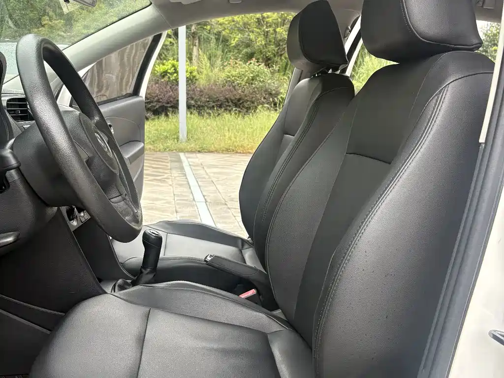 Volkswagen Polo — миниатюра 6