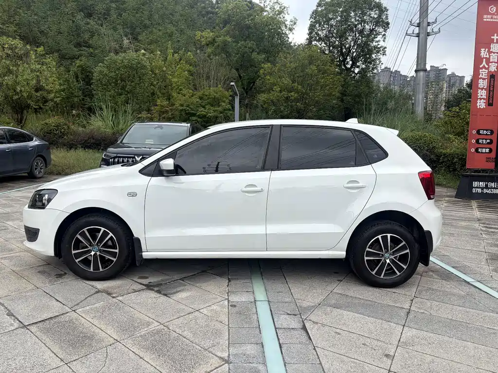 Volkswagen Polo — миниатюра 13