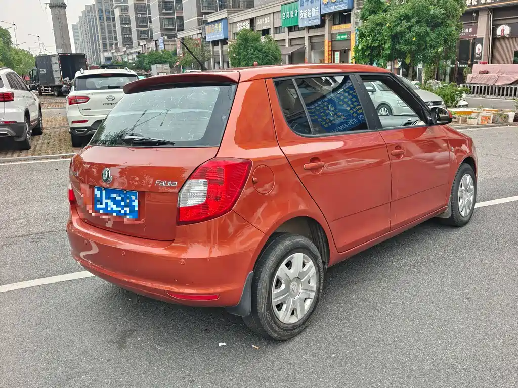 Skoda Fabia — миниатюра 4