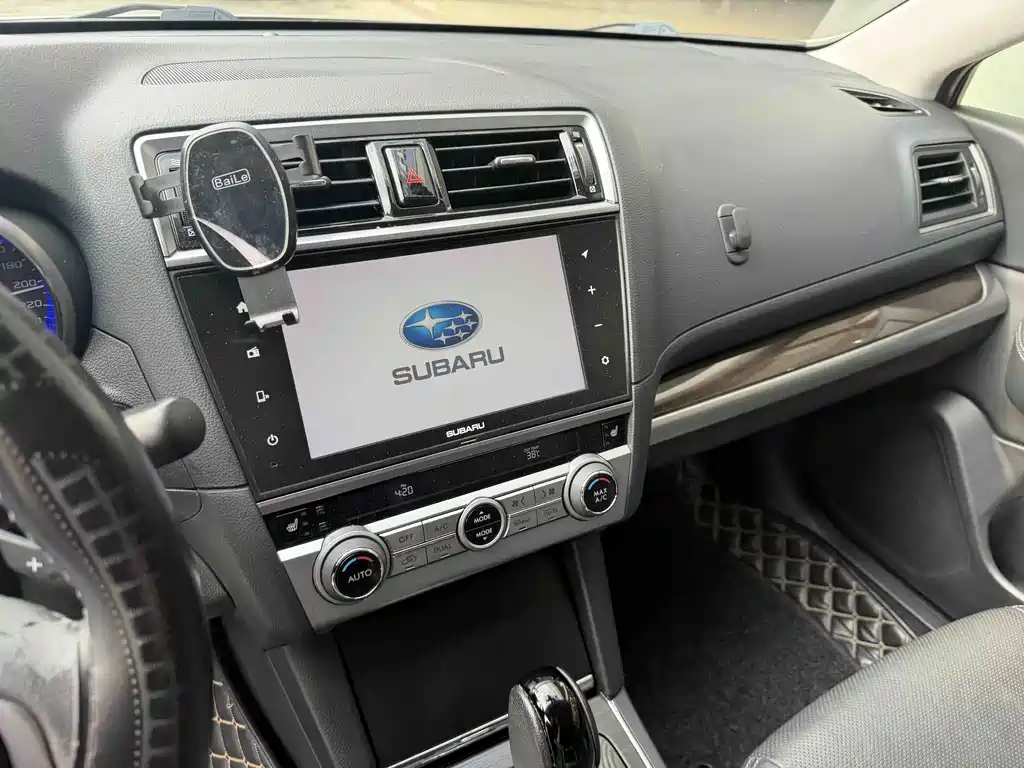 Subaru Outback — миниатюра 4