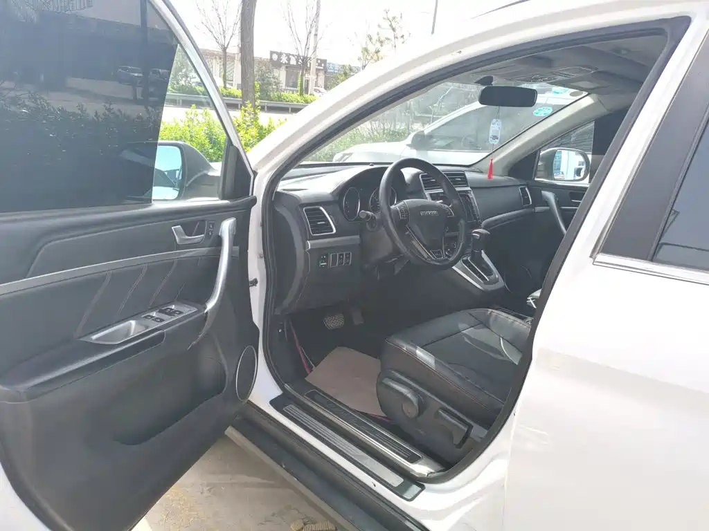 Haval M6 — миниатюра 12