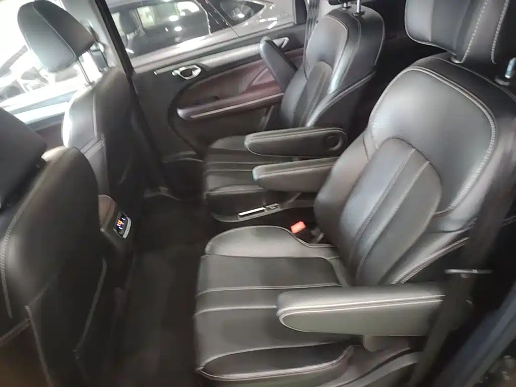 GAC Motor Trumpchi M6 — миниатюра 17