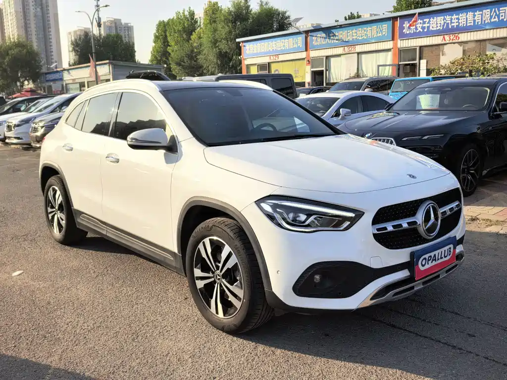 Mercedes-Benz GLA — миниатюра 3