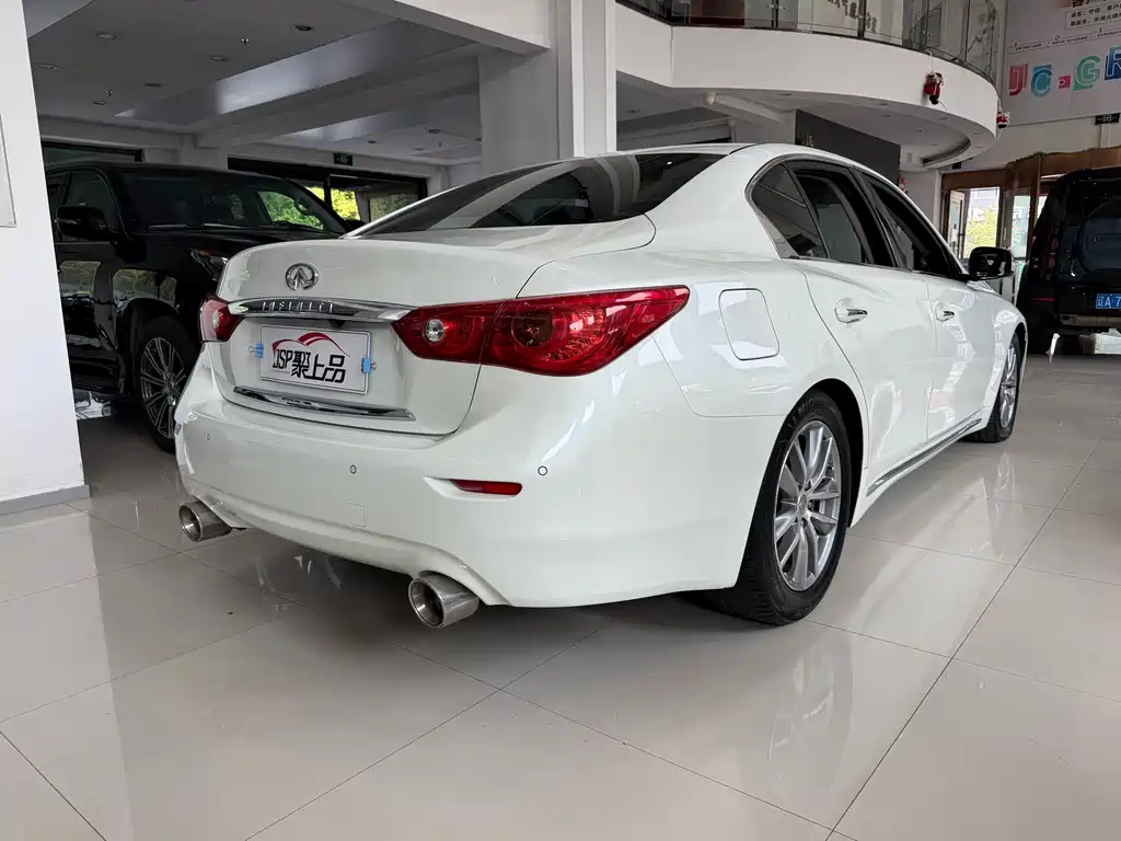 Infiniti Q50L — миниатюра 9