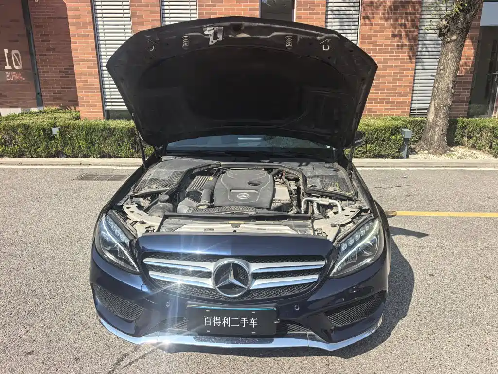 Mercedes-Benz C-Class — миниатюра 9