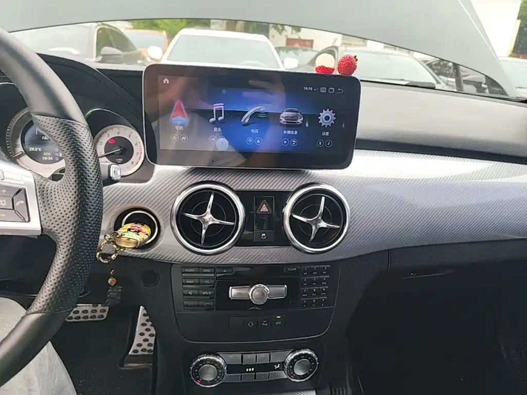 Mercedes-Benz GLK-Class — миниатюра 13