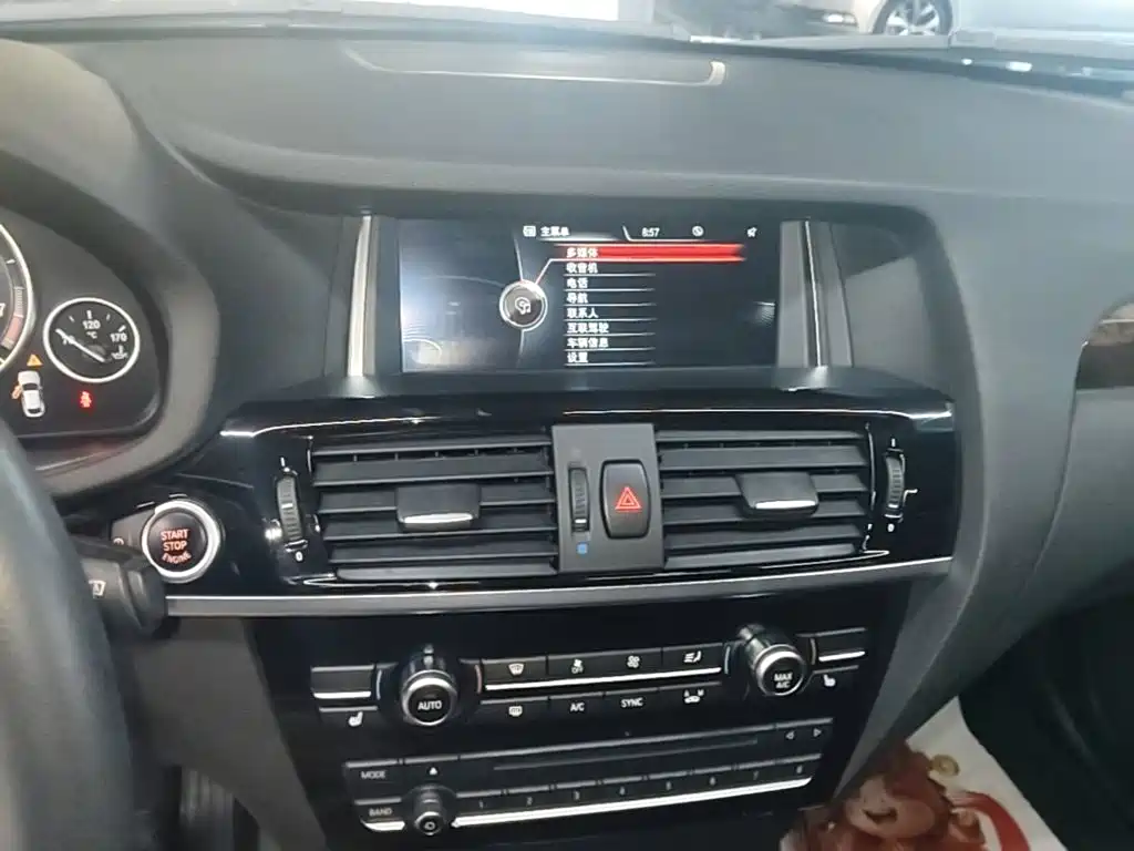 BMW X4 — миниатюра 13