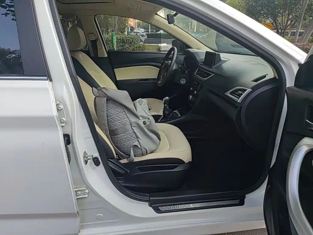 Changan V7 — миниатюра 25