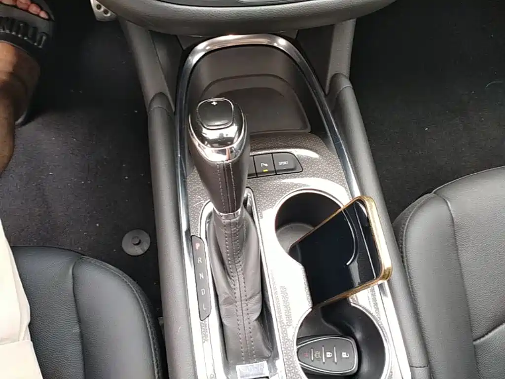 Chevrolet Malibu XL — миниатюра 14