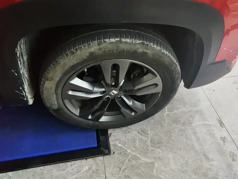 Baojun RS-5 — миниатюра 6