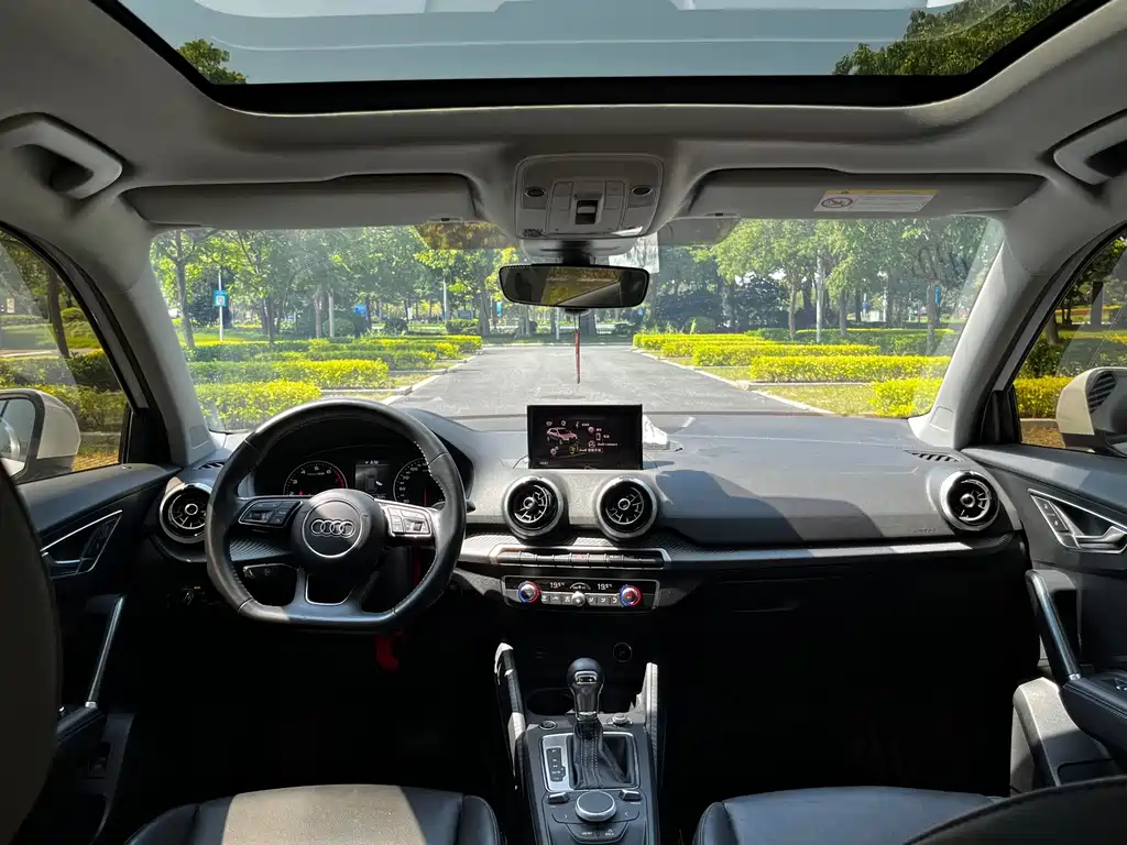 Audi Q2L — миниатюра 5