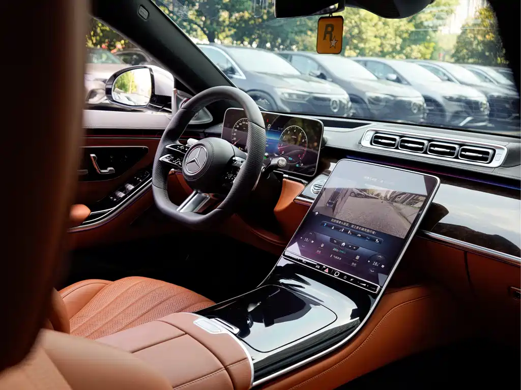 Mercedes-Benz S-Class — миниатюра 18