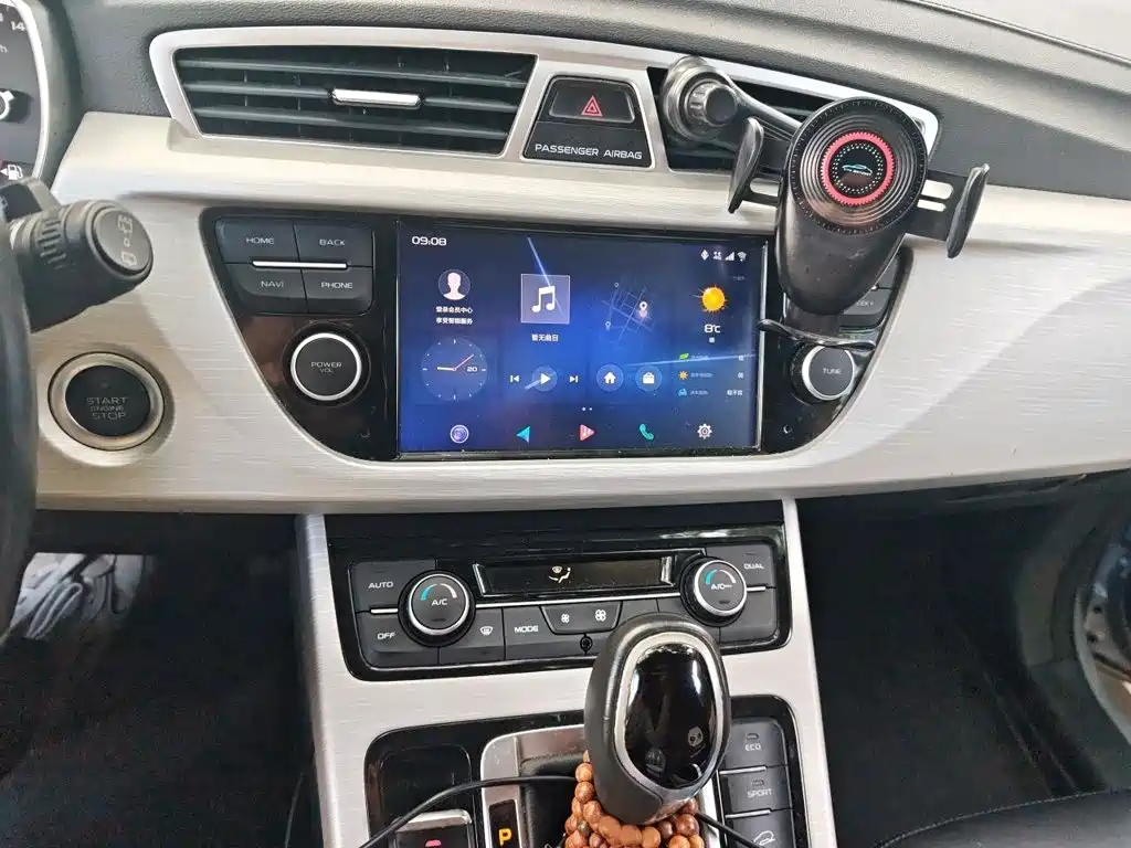 Geely Boyue — миниатюра 6