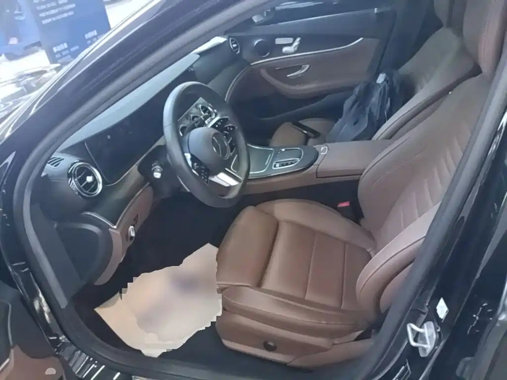 Mercedes-Benz E-Class — миниатюра 15