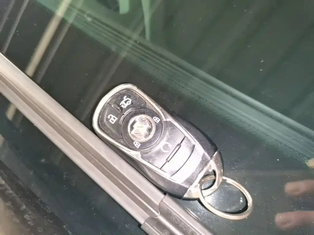 Buick LaCrosse — миниатюра 9
