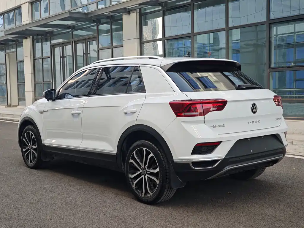 VOLKSWAGEN T ROC EXPLORING SONGS