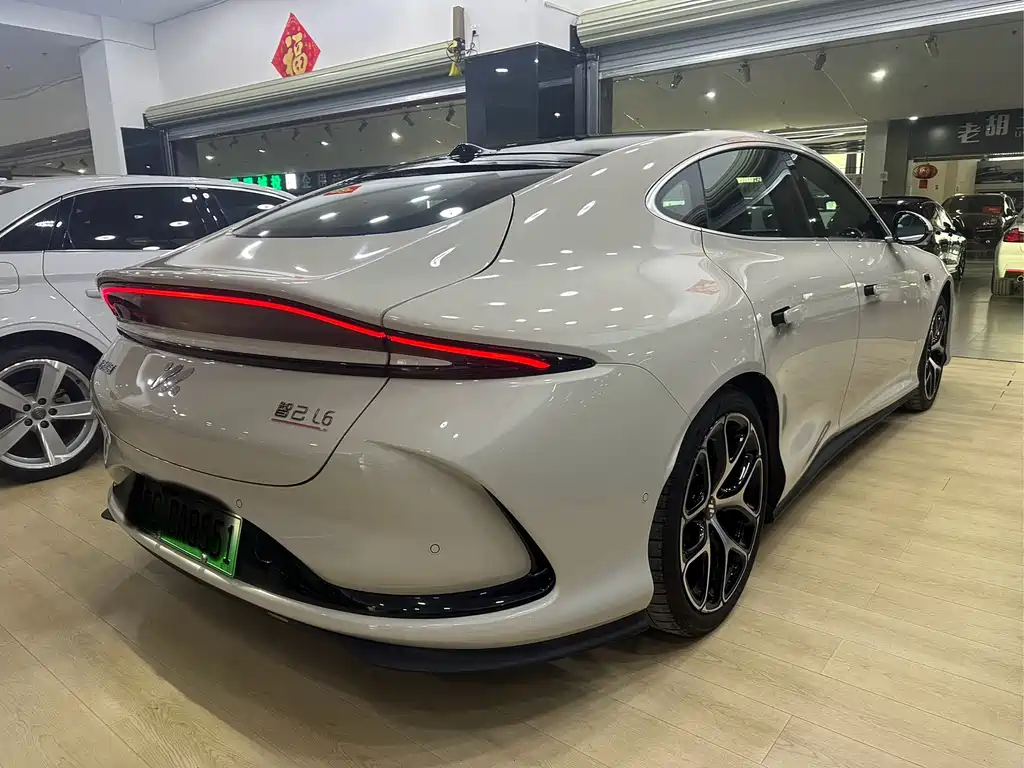 ZHIJI AUTOMOBILE ZHIJI L6