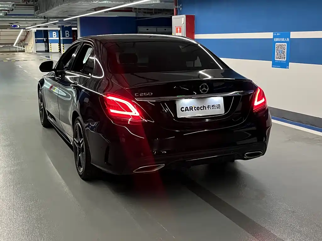 Mercedes-Benz C-Class — миниатюра 11