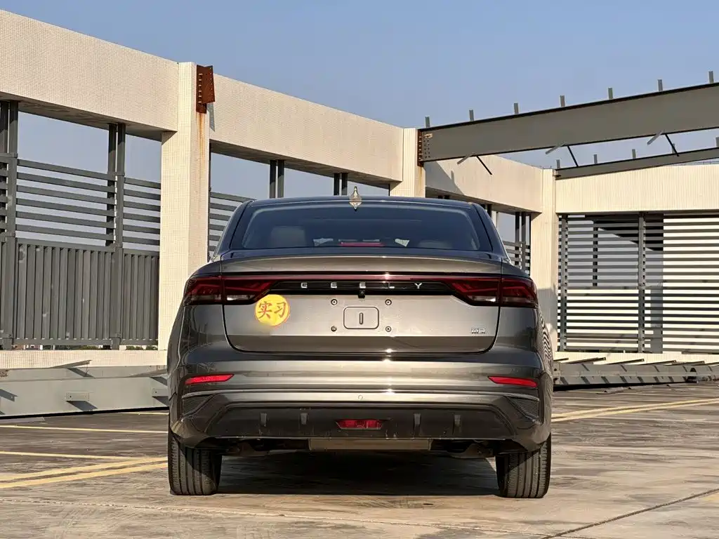 Geely Emgrand — миниатюра 6