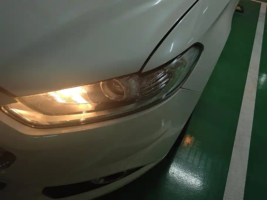 Ford Mondeo — миниатюра 5