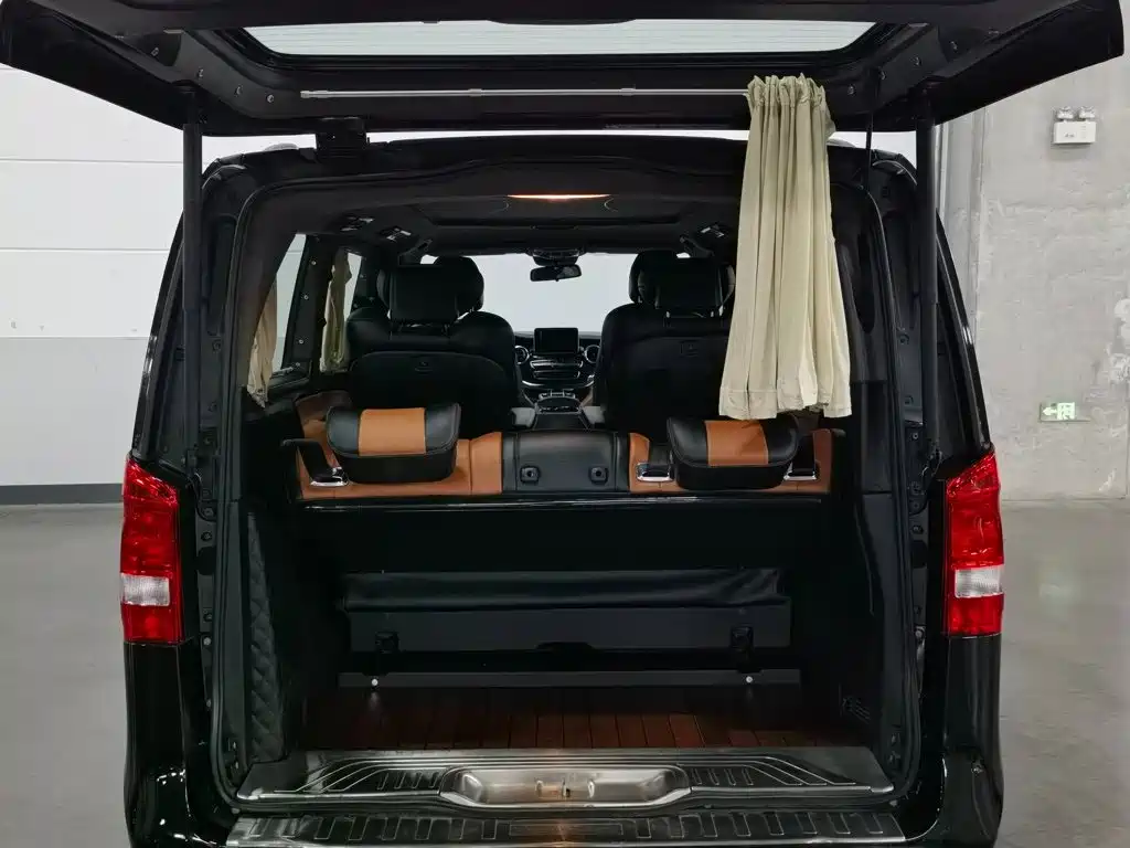 Mercedes-Benz V-Class — миниатюра 5