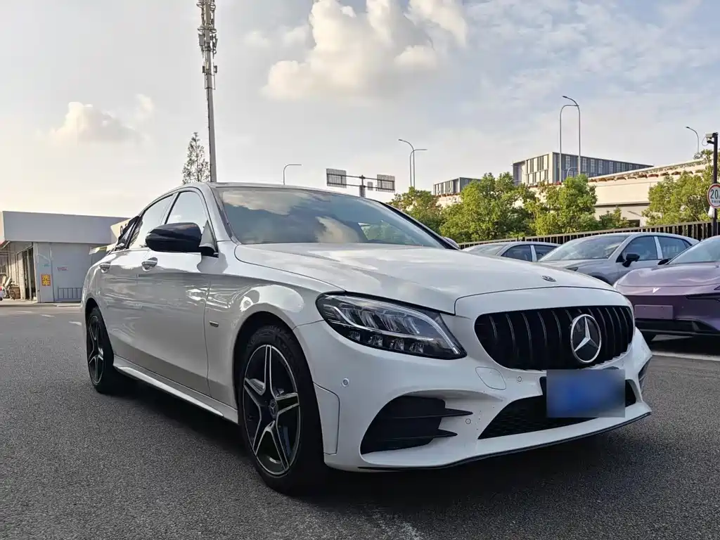 Mercedes-Benz C-Class — миниатюра 3