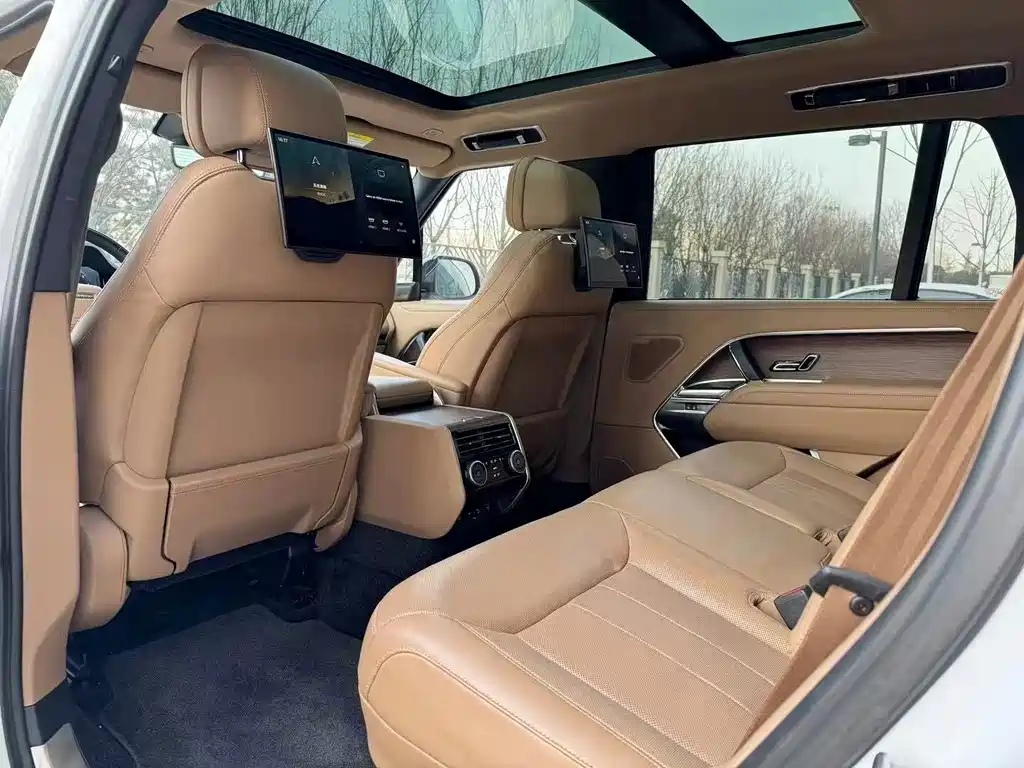 Land Rover Range Rover — миниатюра 6
