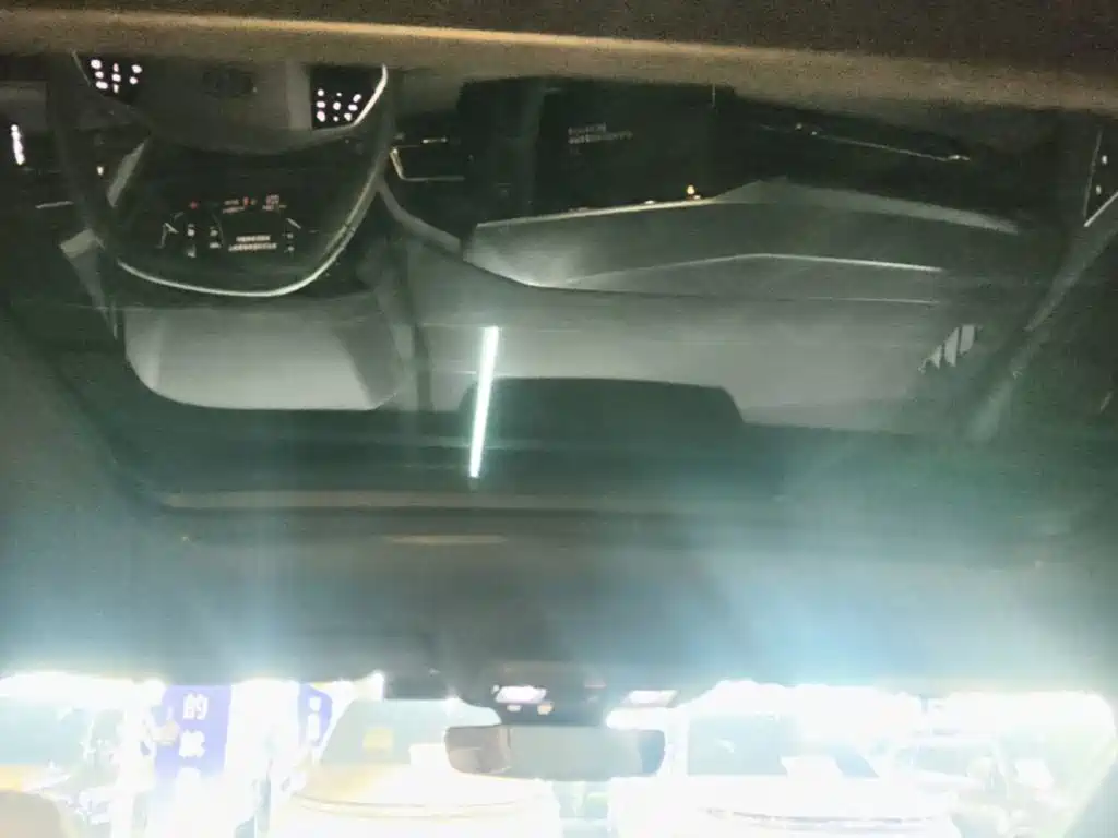 Audi Q5 e-tron — миниатюра 18