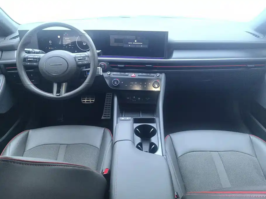 Hyundai Sonata — миниатюра 12