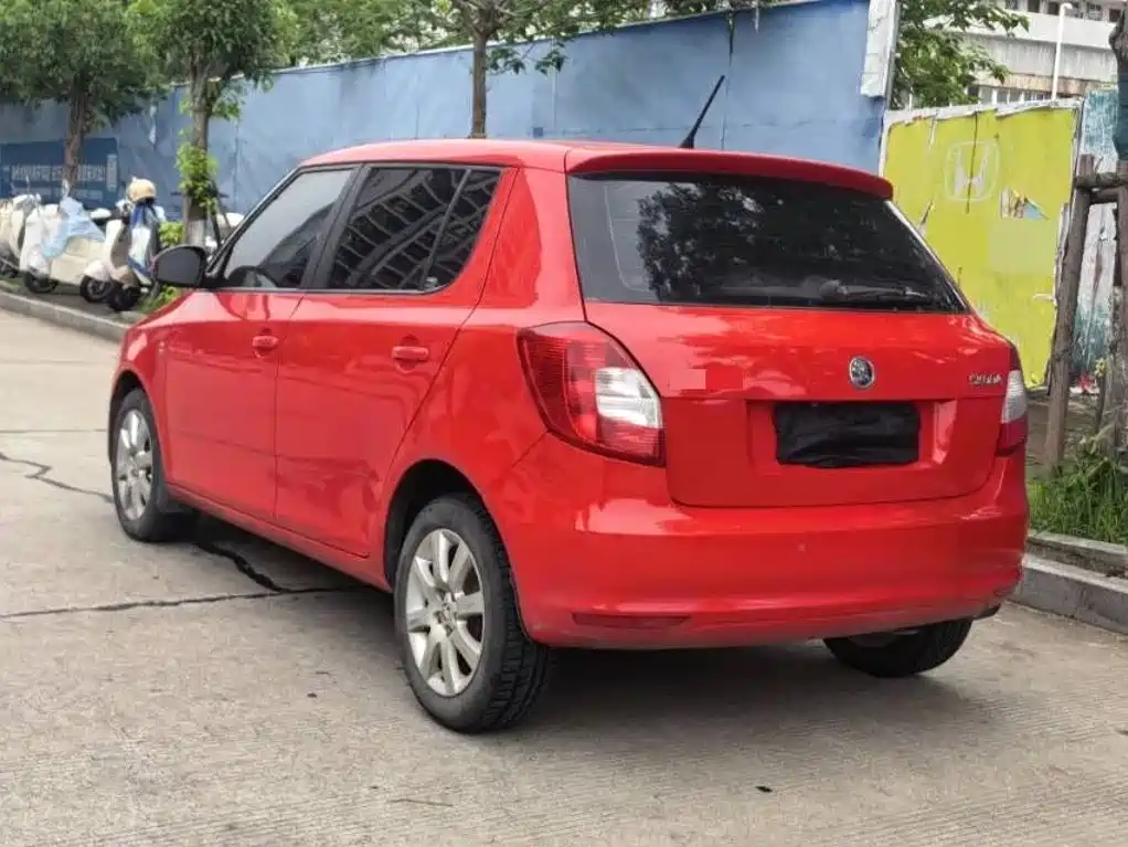 Skoda Fabia — миниатюра 9