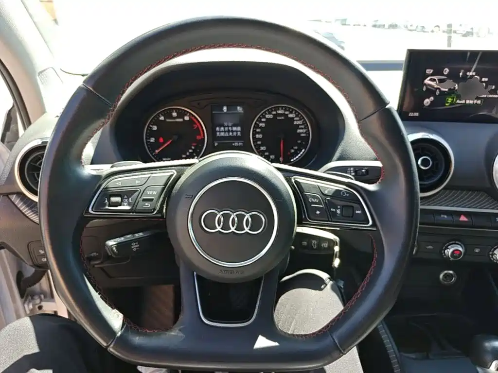 Audi Q2L — миниатюра 11
