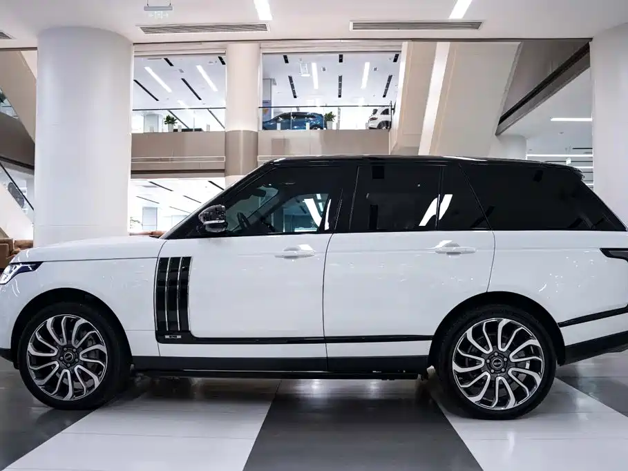 Land Rover Range Rover — миниатюра 21
