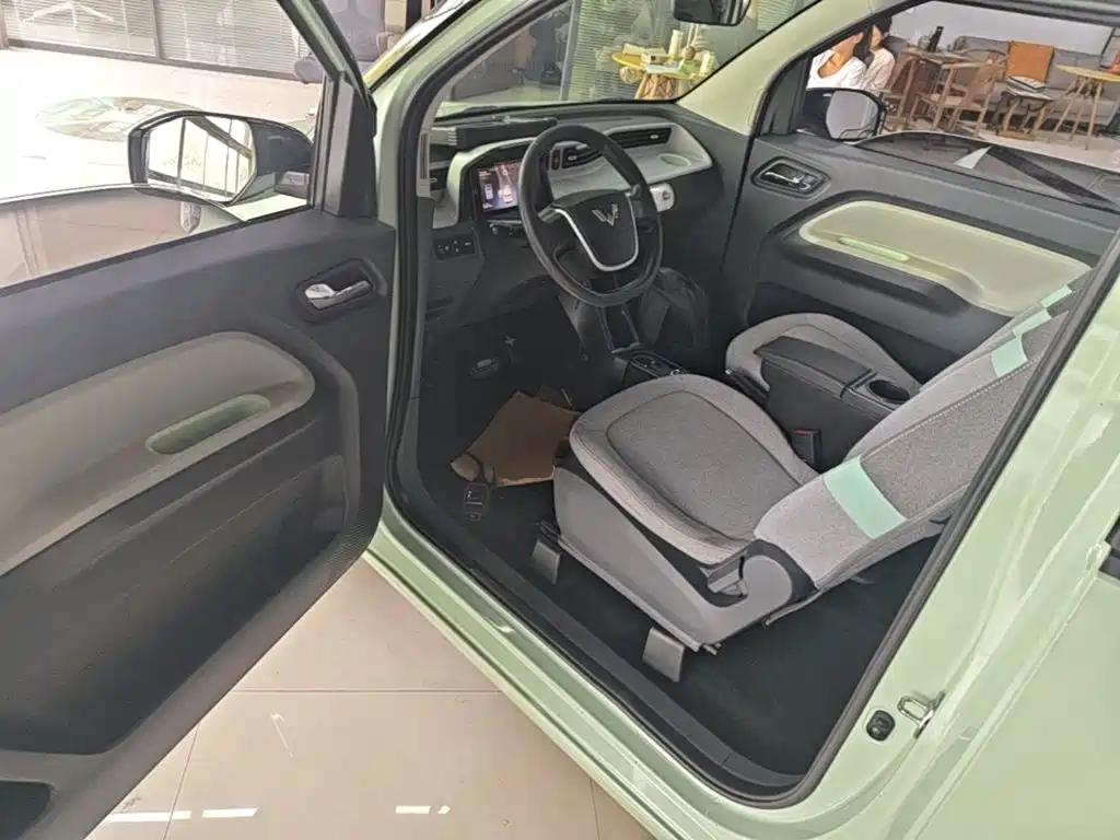 Wuling MINIEV — миниатюра 16