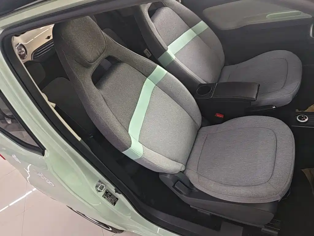 Wuling MINIEV — миниатюра 25