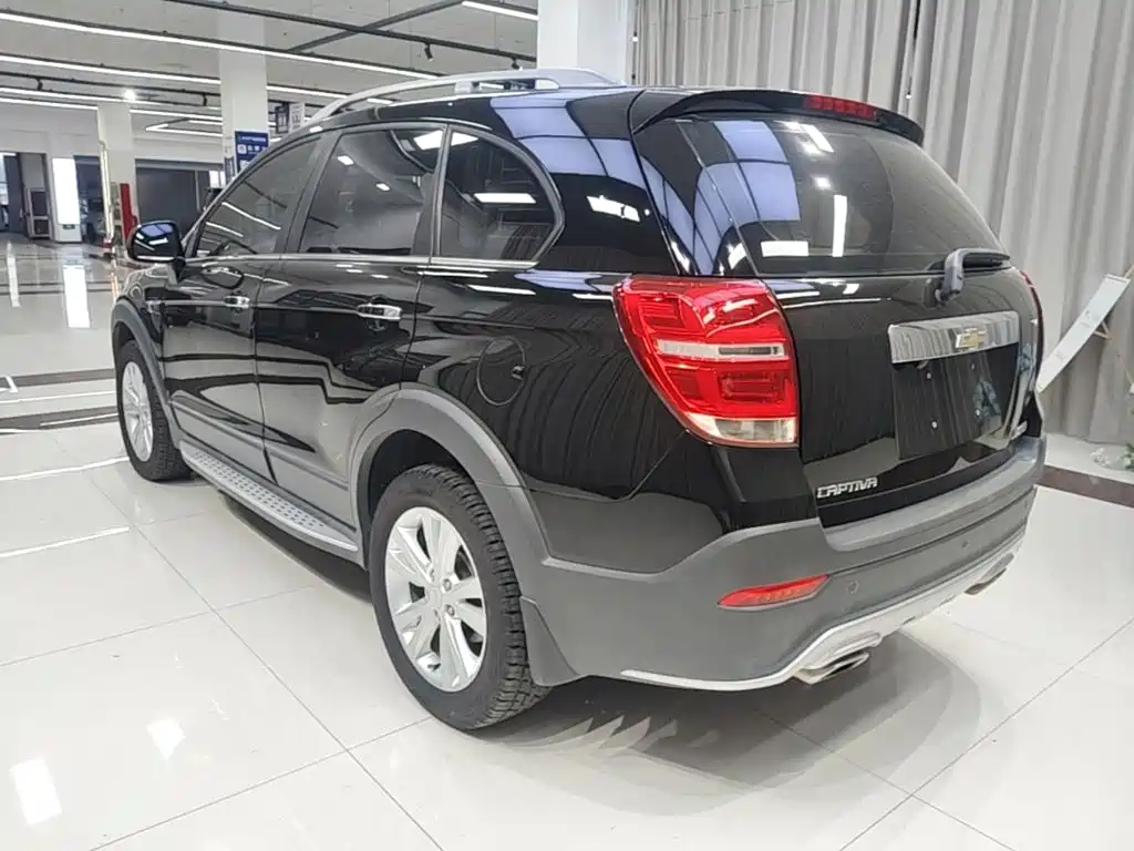 Chevrolet Captiva — миниатюра 5