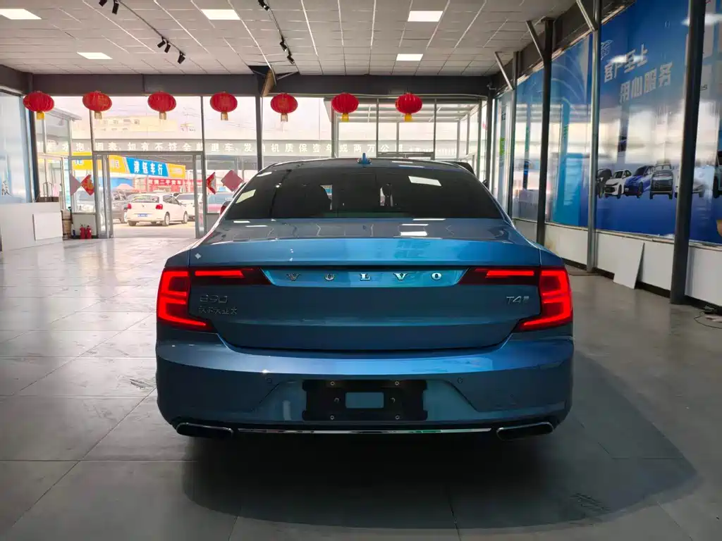 Volvo S90 — миниатюра 8