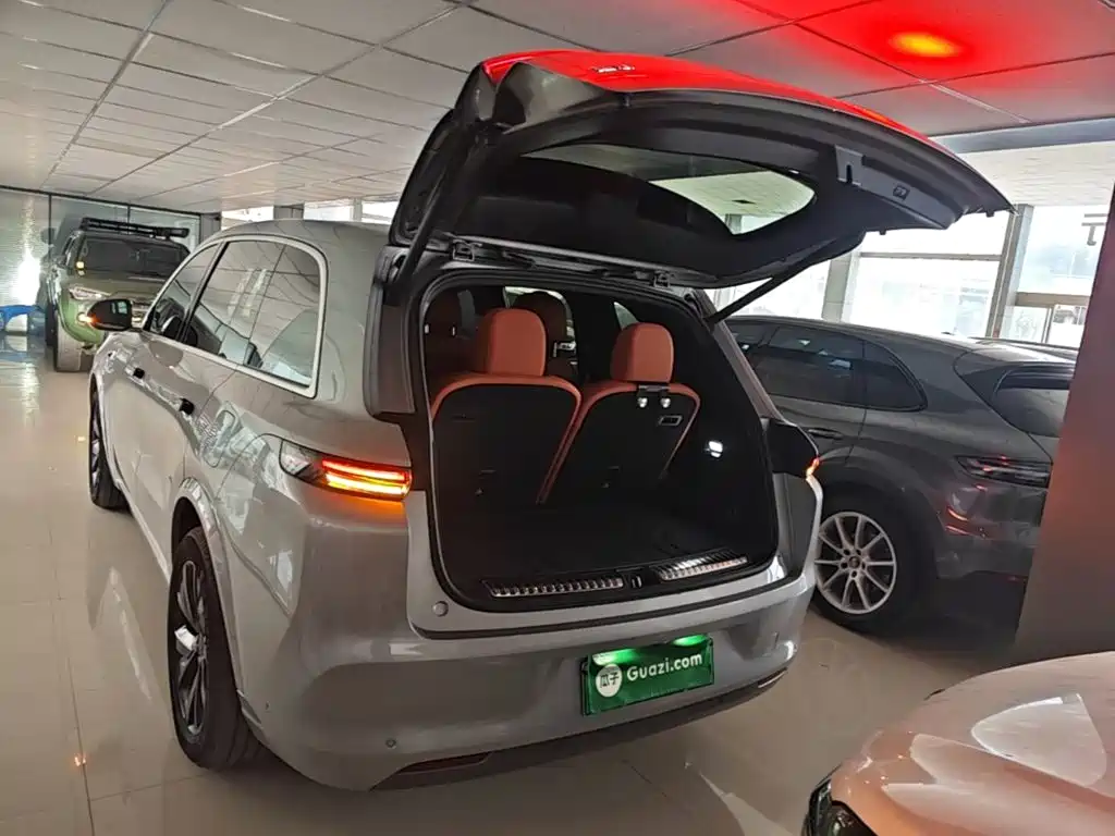 Li Auto Li L8 — миниатюра 19